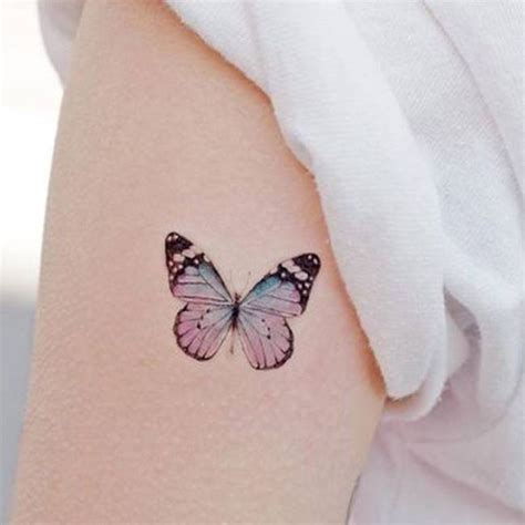 tatuajes de mariposas en la espalda baja|Tatuajes de mariposas: Significado y 50 mejores。